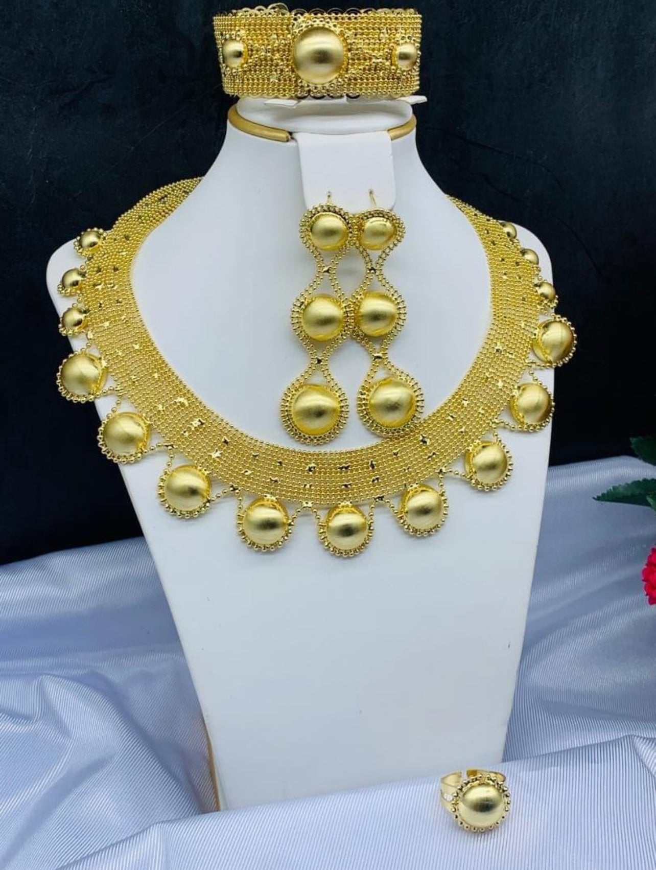 4 Piece High Quality Fashion Jewelry