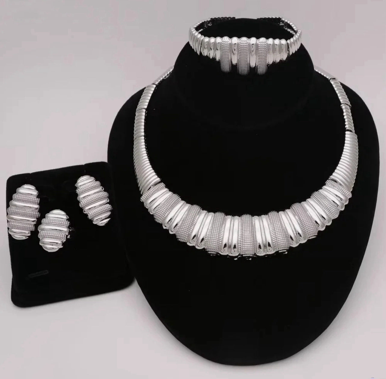 4 Piece Fashion Jewelry