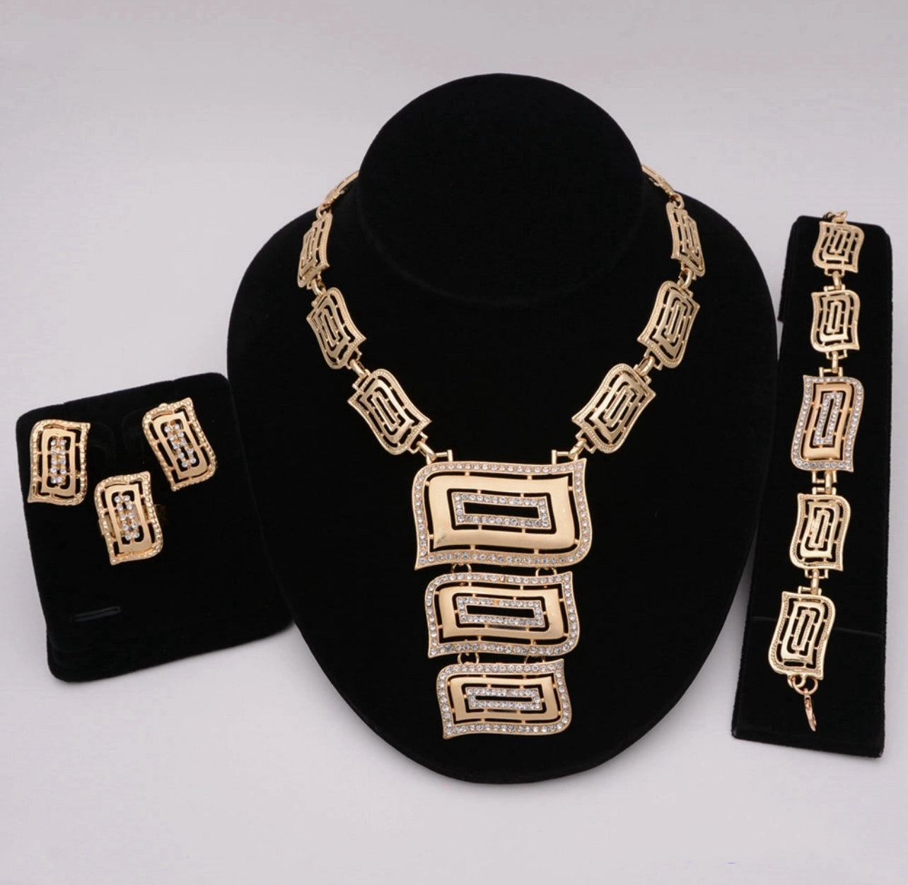 4 Piece Fashion Jewelry