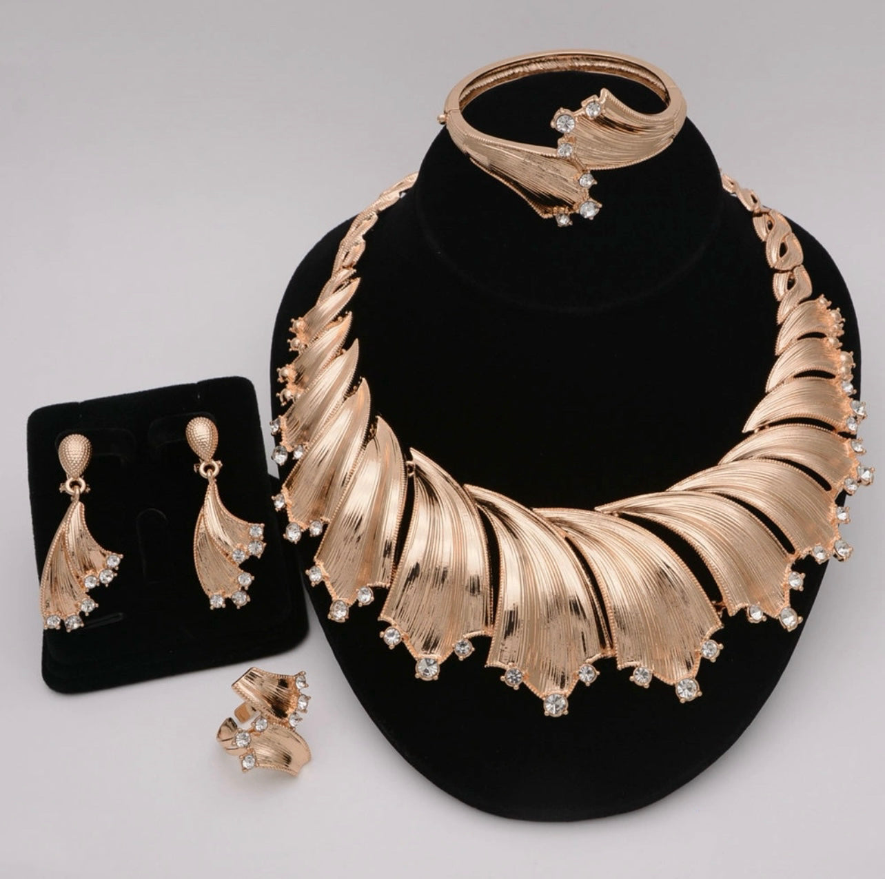 4 Piece Fashion Jewelry