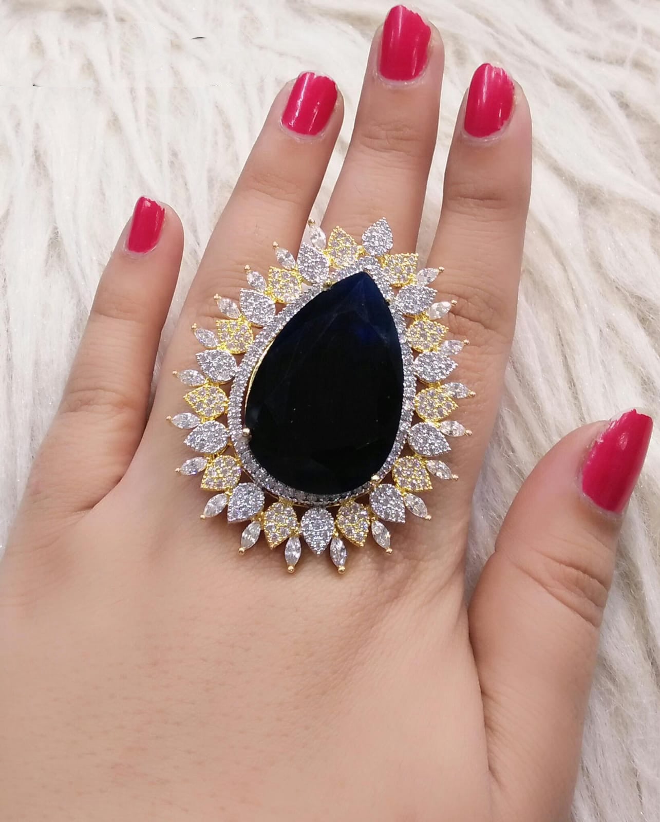 Hand crafted Heart Shaped Fashion Ring