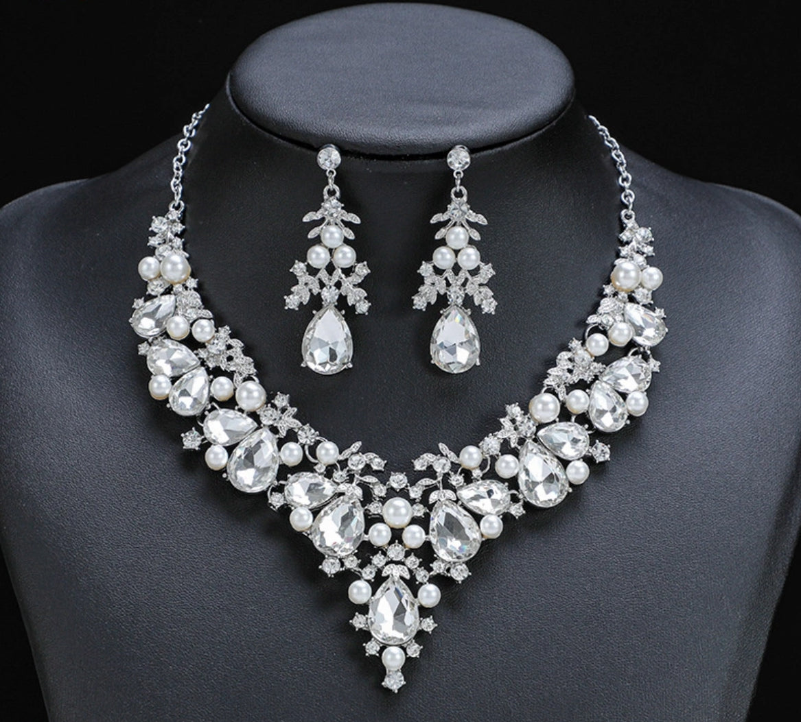 Luxury Bridal/Formal Crystal Jewelry Set