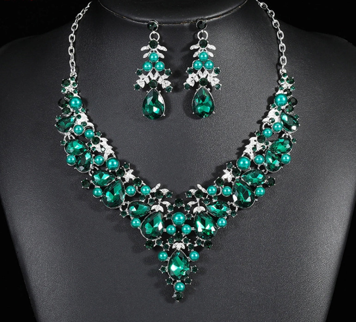 Luxury Bridal/Formal Crystal Jewelry Set