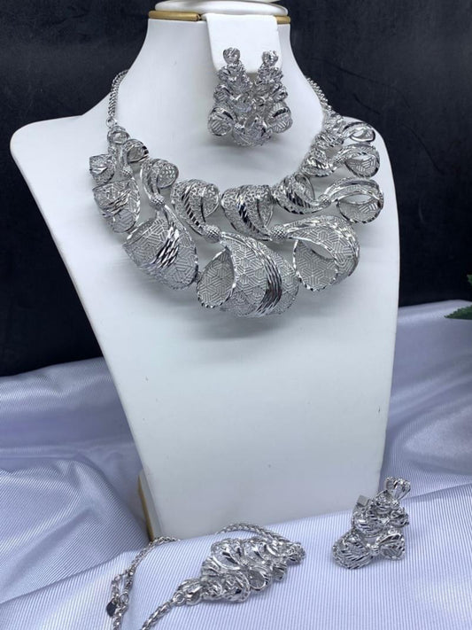 4 Piece High Quality Fashion Jewelry