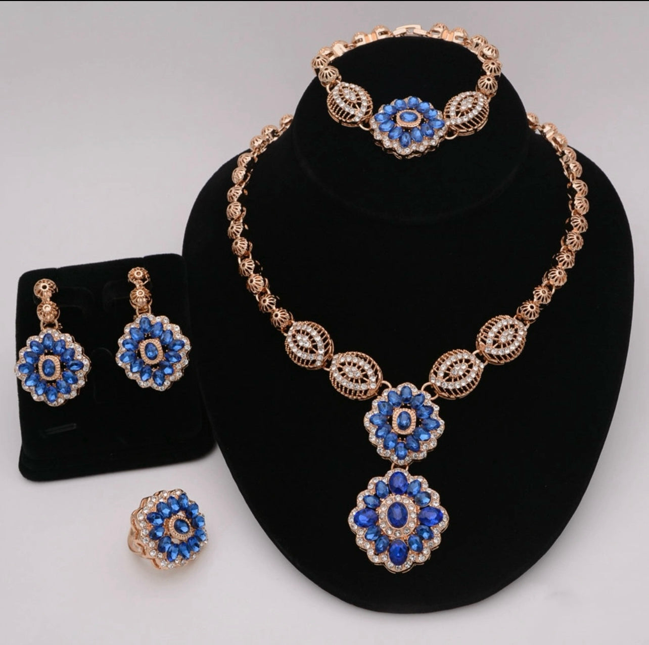 4 Piece Fashion Jewelry