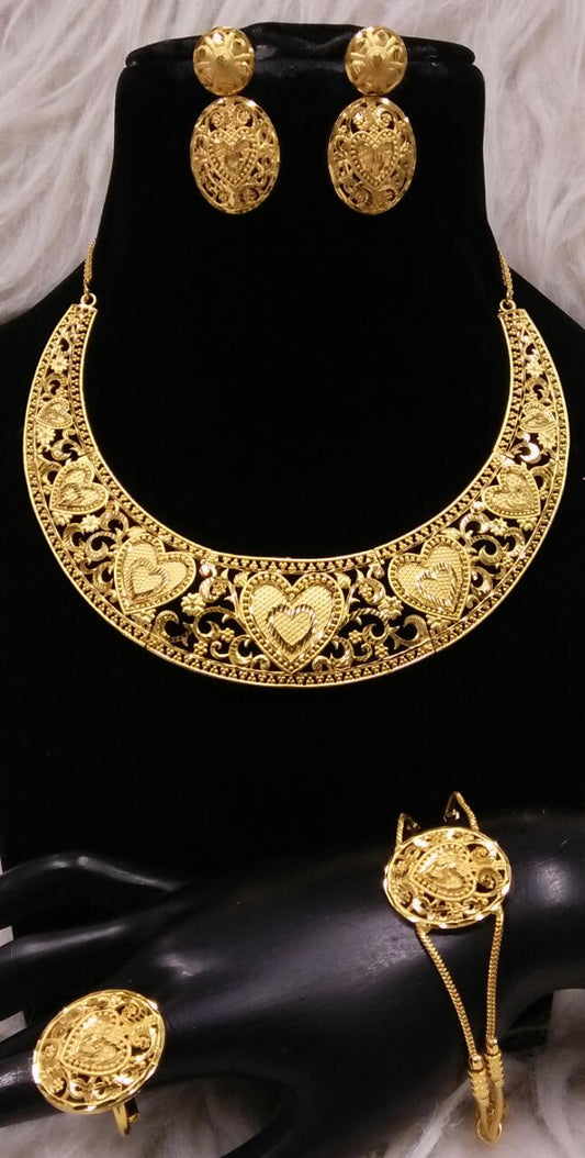 Indian 18 Karat Gold Polished Fashion Jewelry Set